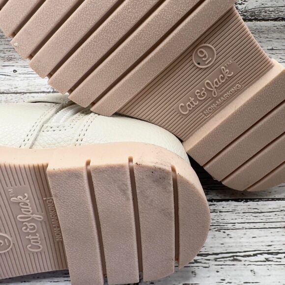 Cat & Jack Toddler Girls Evie Buckle Boots - Picture 5 of 6